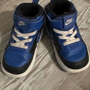 Nike Kids Black and Blue Sneakers